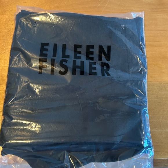 Eileen Fisher Washable Stretch Crepe Pant, XS. NWT. - Picture 5 of 5